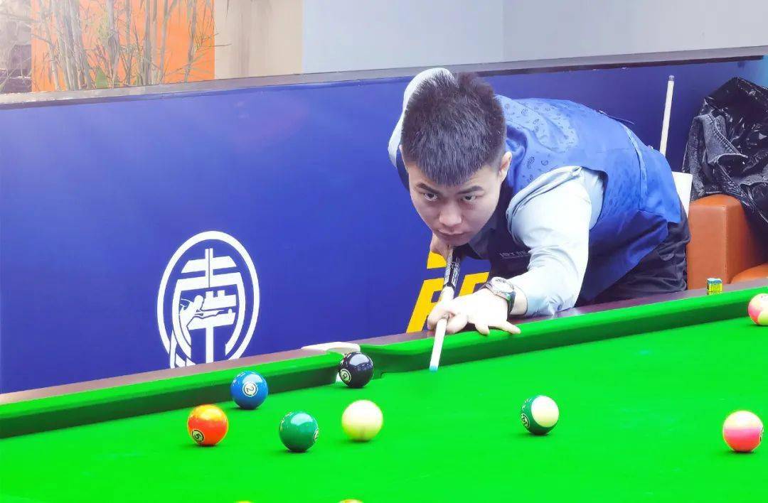 还象征着在 还象征着在